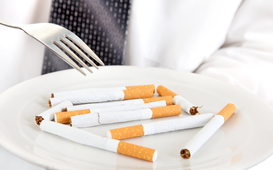 סיגריות על צלחת - הפסקת עישון והשפעה על המטבוליזם